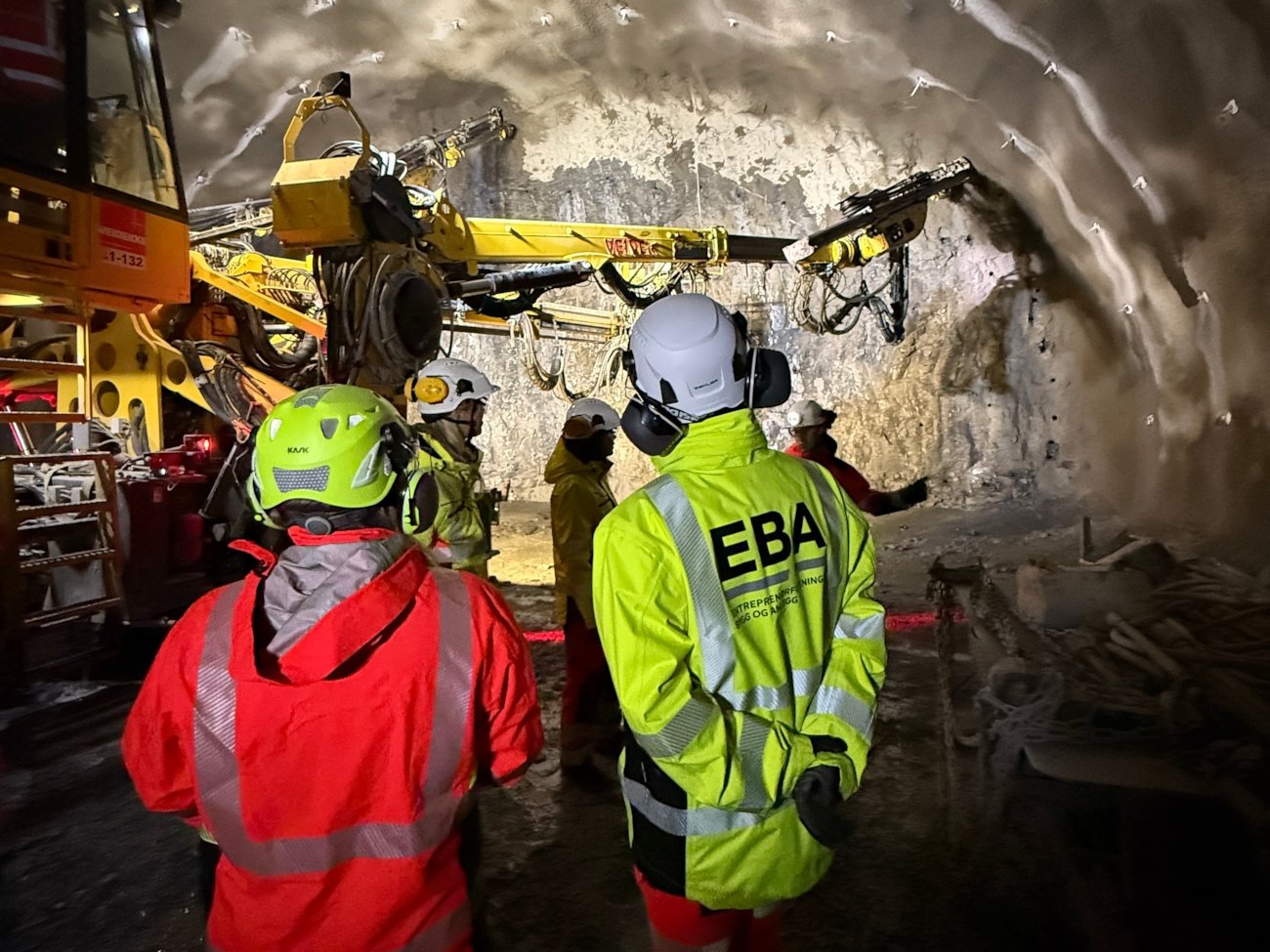 EBA skal styrke sin ekspertrolle ytterligere og søker etter avdelingsleder/fagsjef til å forsterke et av våre viktigste fagområder – anlegg og infrastruktur.   Avdelingen er ansvarlig for fagene vei, jernbane, asfalt, drift og vedlikehold og fjellsikring. Det er et krav at du har inngående kjennskap til minst ett av disse fagområdene. 