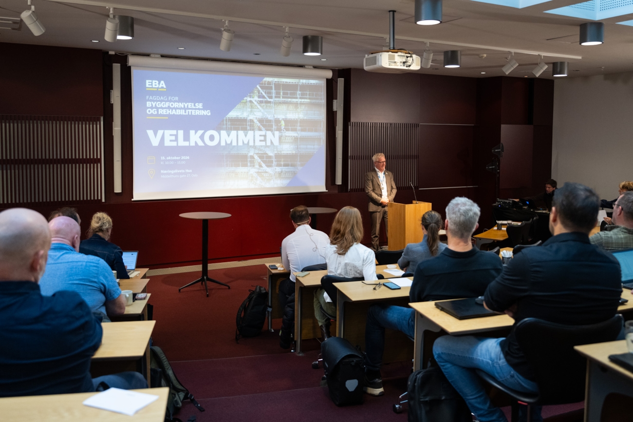 Fagdagen er en del av EBAs videre arbeid med å styrke byggfornyelse og rehabilitering som fagområde og skape møteplasser der bransjen kan dele erfaringer og diskutere felles utfordringer.